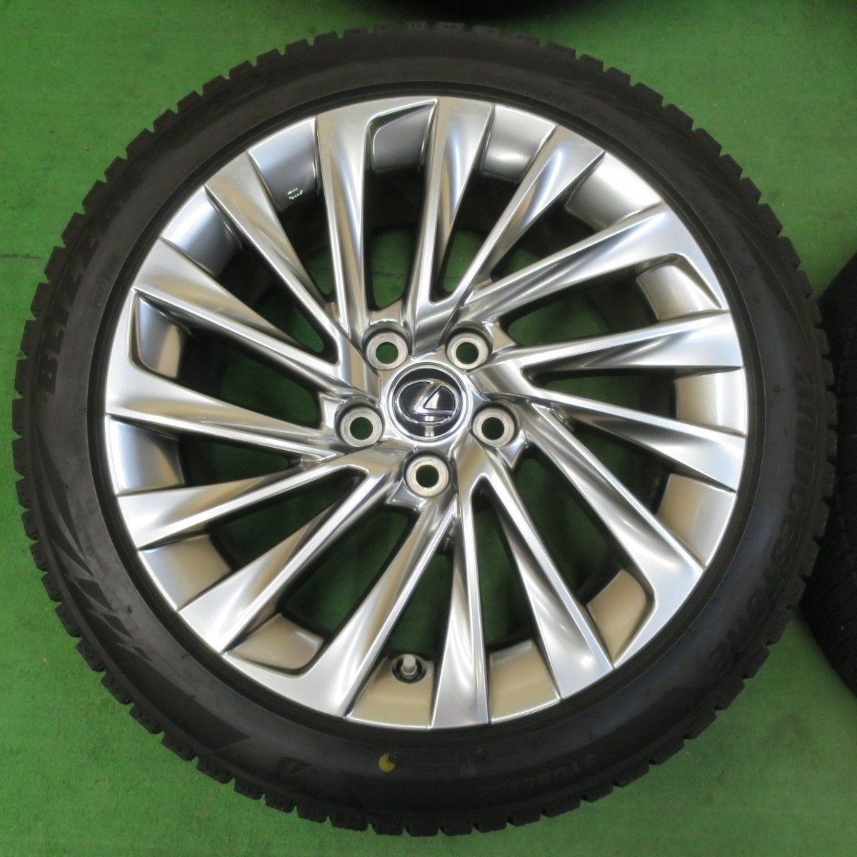 センサー付！バリ溝！8.5分☆レクサス ES バージョンL 純正 235/45R18