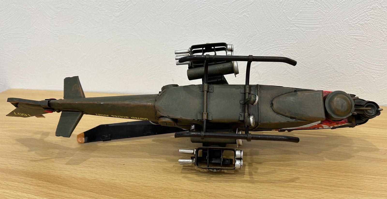 AH-1 コブラ ブリキ製ヘリコプター アメリカン