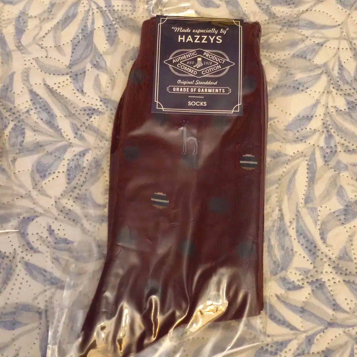 HAZZYS へジス バーガンディ メンズソックス