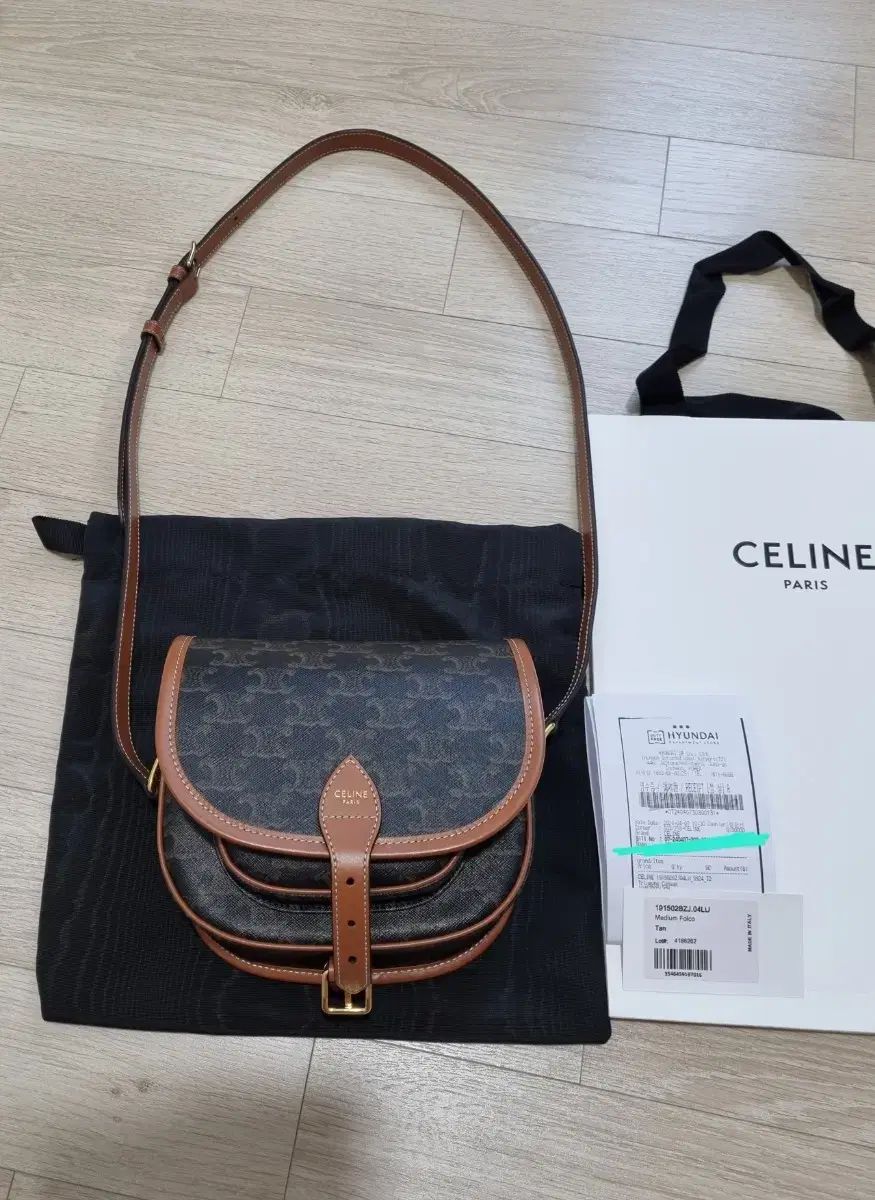 Celine セリーヌ フォルコバック 仁川空港