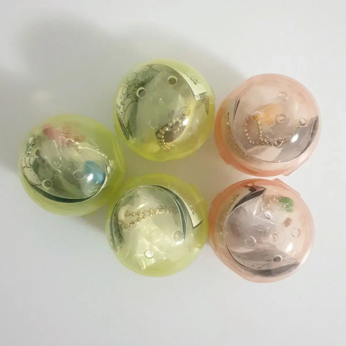 サンリオ フラット マスコット キーホルダー ガチャ ウサハナ コロコロ