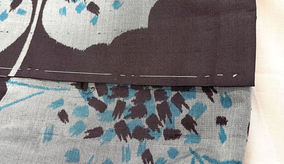 紬 着物 大島紬 白大島 波に舟模様 カタス式 ベージュ色x薄青色 正絹