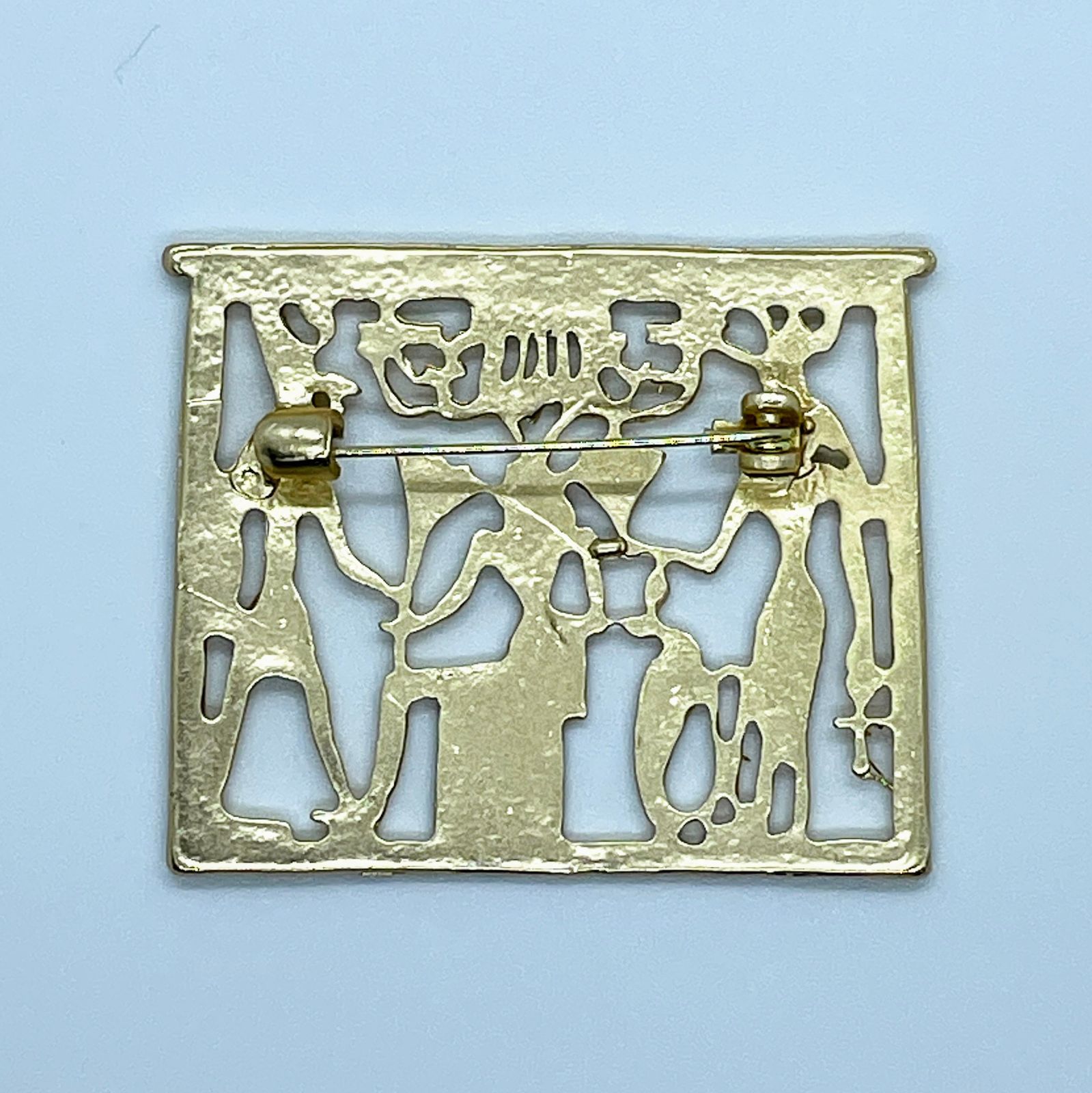 古代エジプト 壁画風 ブローチ ピンブローチ ゴールド 金色 ファラオ 神話 金 エジプト エジプト神話 イシス 死者の書 ピラミッド 開運 神 -  メルカリ