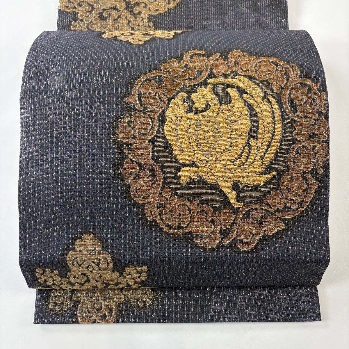 袋帯 秀品 鳳凰 華文 金糸 箔 紺色 お太鼓柄 正絹