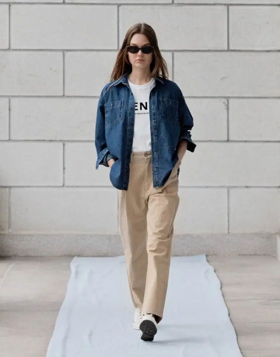 シエンヌ デニムシャツ washed denim shirt