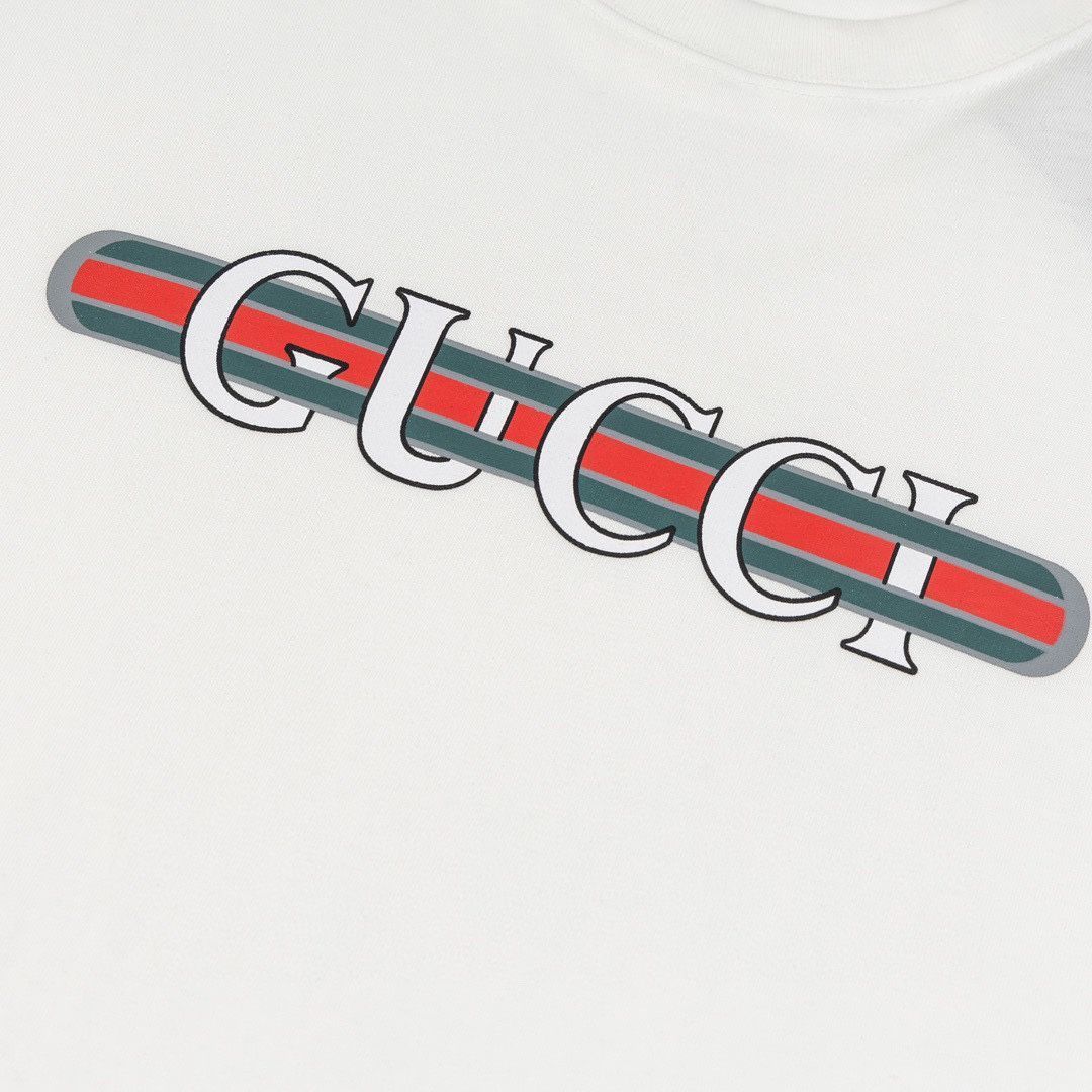 今日特価】Gucci / グッチ 25ss リボンアルファベットプリント T