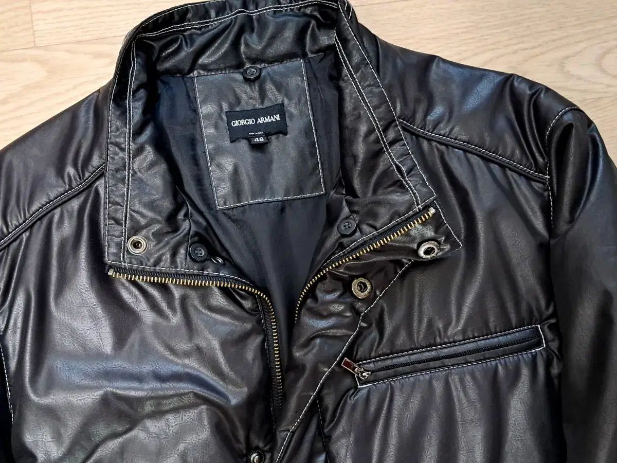 【雷市場（ポンジャン）商品韓国直送】 ARMANI(アルマーニ) メンズ 黒 ジャケット