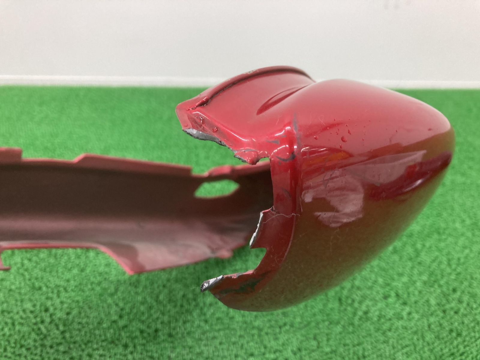 ホーネット250 純正テールカウル 赤色 ホーネット250 純正テールカウル 赤色 - メルカリ