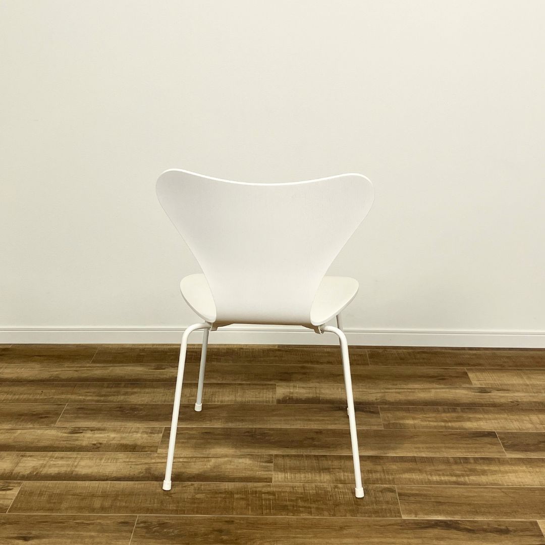 タ*ん様 フリッツハンセン FritzHansen セブンチェア ホワイト 北欧 フリッツハンセン セブンチェア ホワイト アルネ・ヤコブセン