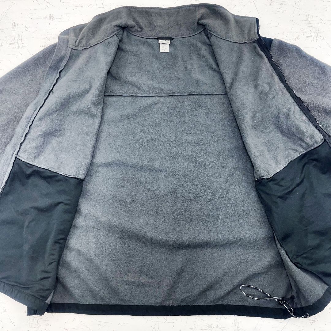 US古着 C9 チャンピオン フーディーナイロンジャケット パーカー フルジップ Champion（ナイロンジャケット）のフリマアイテム一覧