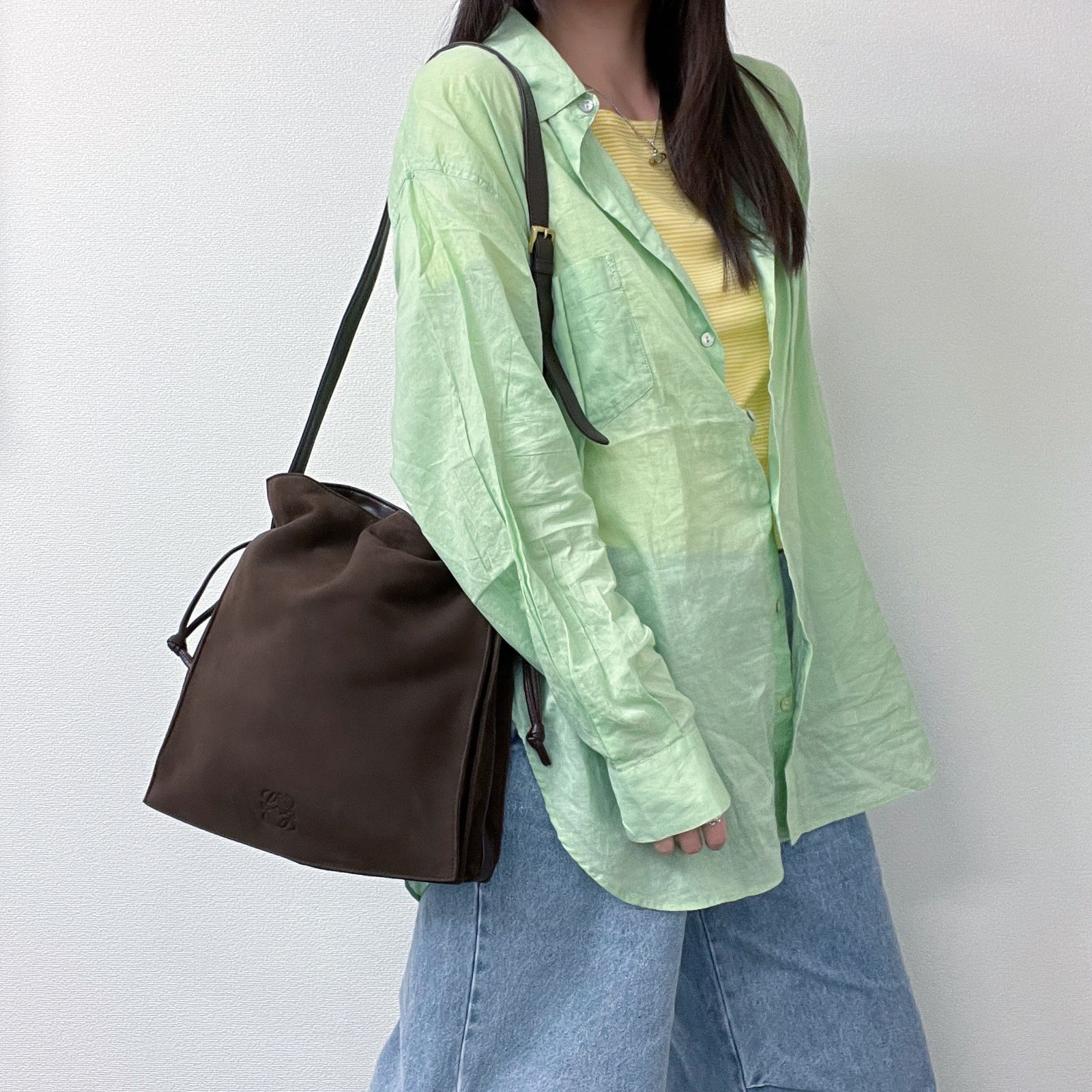 LOEWE ロエベ アナグラム フラメンコ 巾着ショルダーバッグ
