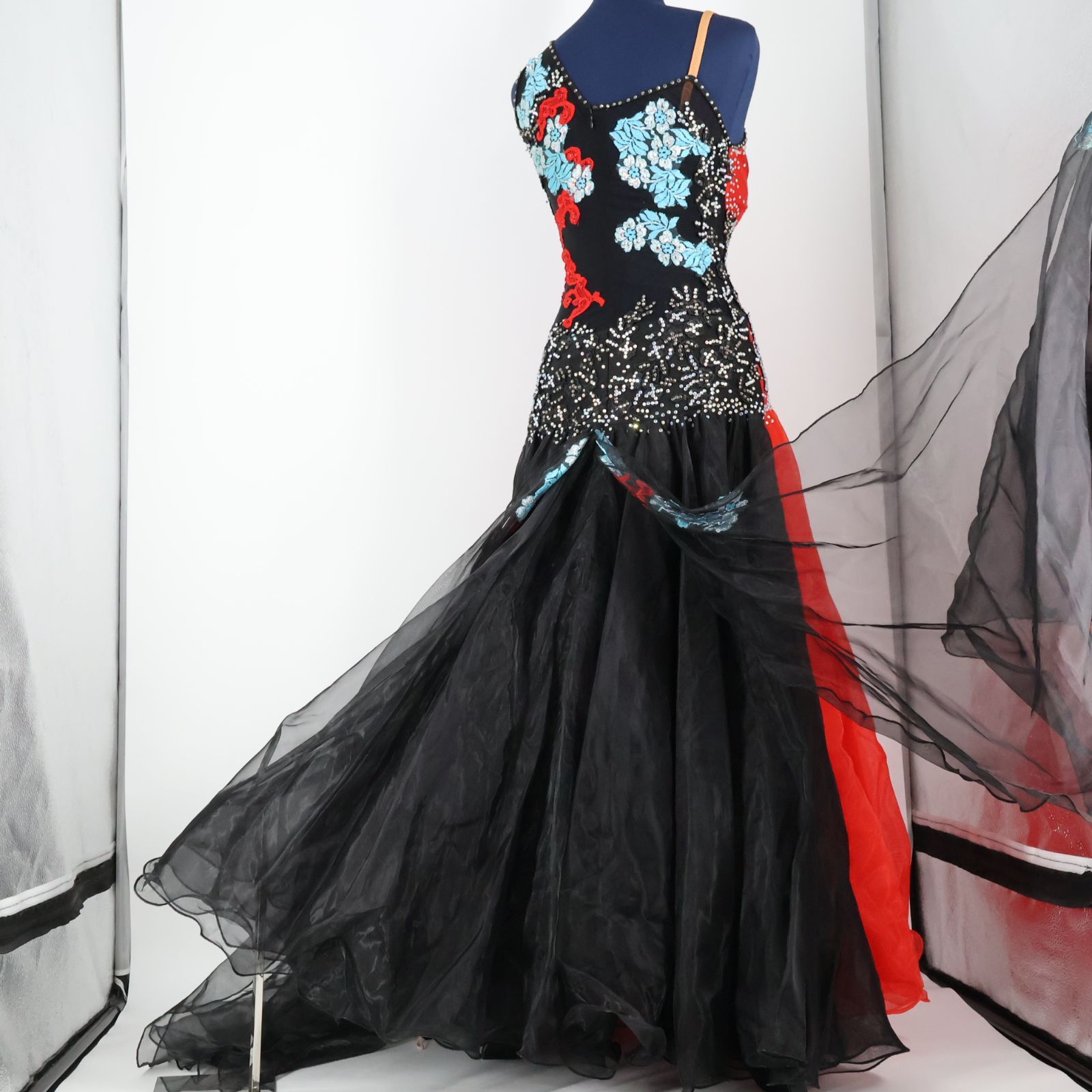 【美品 社交ダンス衣装】ワンピース ドレス 赤 黒 ブラック レッド キラキラ 送料無料』美品 社交ダンス衣装ワンピース ドレス JUN FASHION 赤