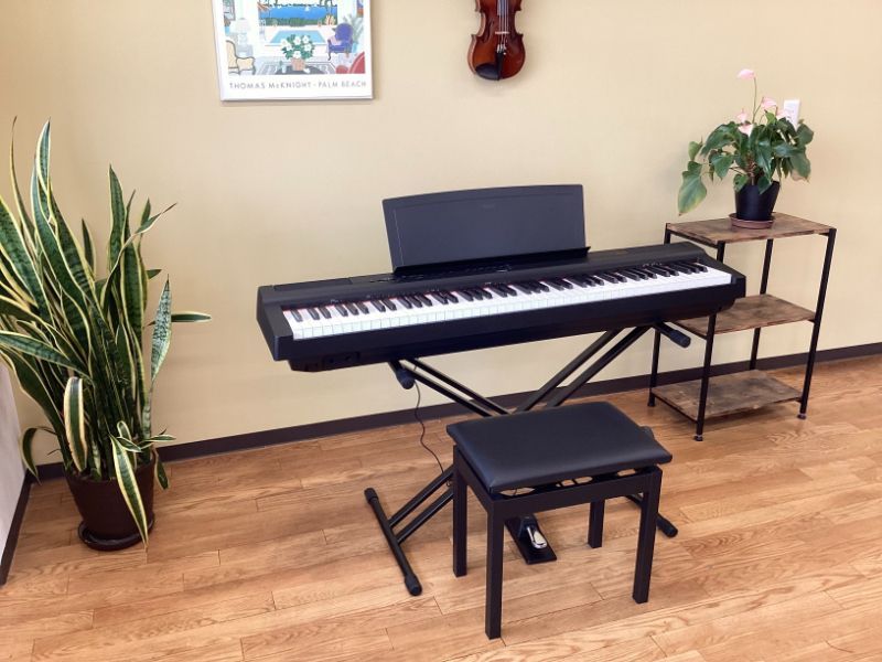 【美品】ほぼ未使用　P125B YAMAHA 電子ピアノ 88鍵盤　送料込 鍵盤楽器 P125B YAMAHA Yamaha P125B 88-Key Weighted Portable Piano