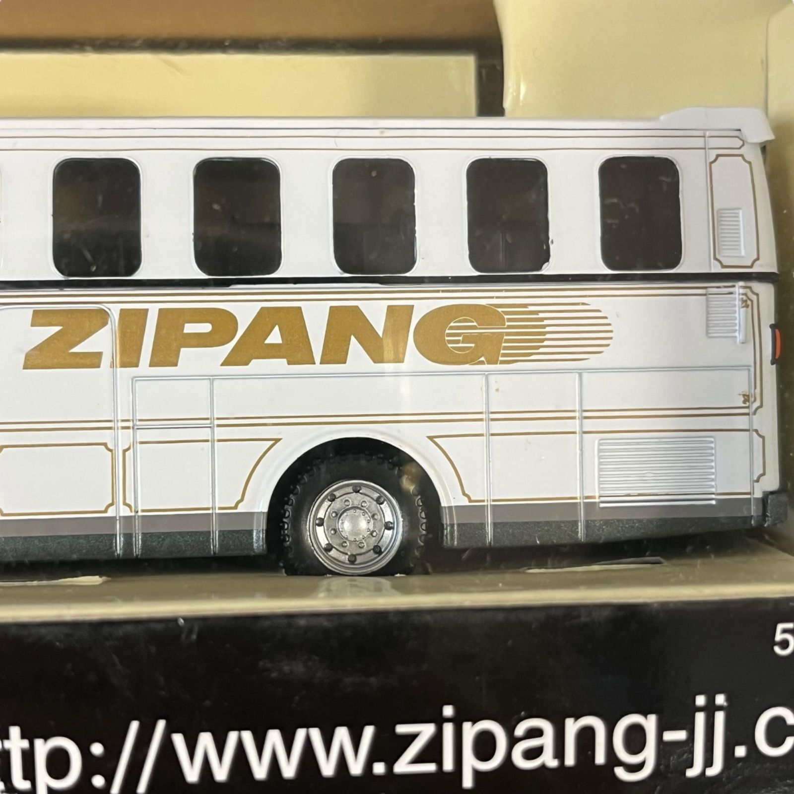 ZIPANG-JJ 1/76スケールバス ZIPANG JJ・DAIMLER ＜1/76 SCALE