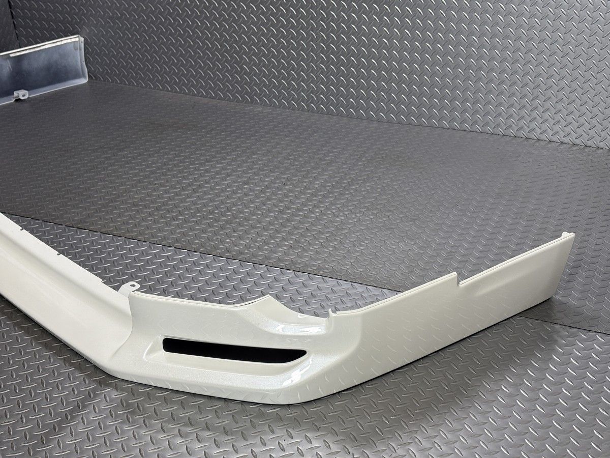 送料無料200系ハイエース MODELLISTA Version ワイド 