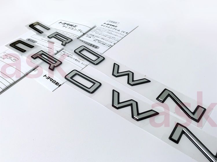 トヨタ クラウンクロスオーバー用 サイドエンブレム CROWN 左右セット パーツ Toyota Crown Crossover Side Emblems Set 純正部品
