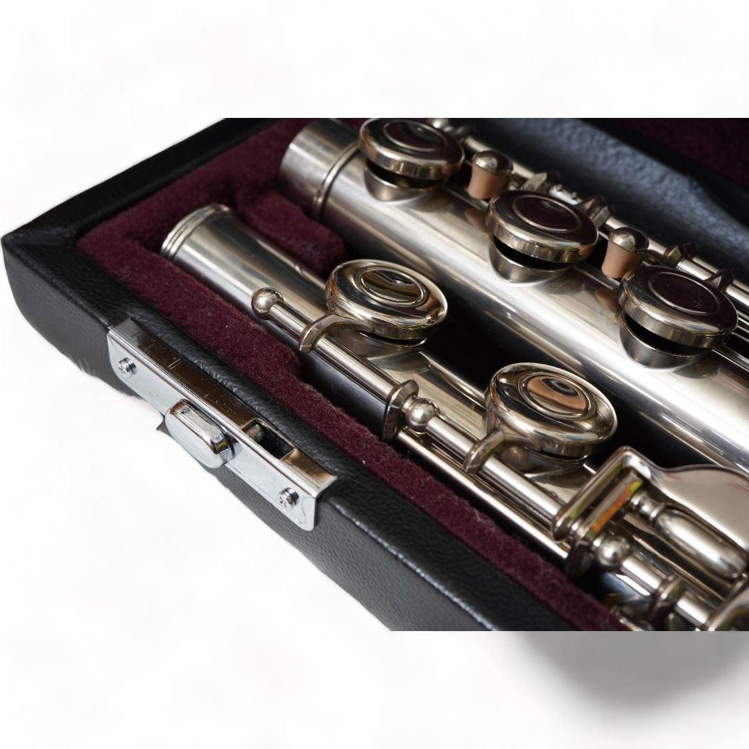 フルート 調整済 YAMAHA YFL211(Eメカ仕様) 美品 全タンポ交換済 ヤマハ フルート YFL211SⅡ Eメカ付 銀メッキ