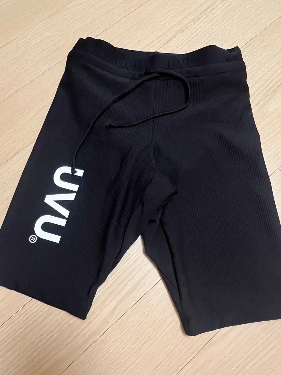 uvu 実行しています ショーツ タイツ パンツ xs