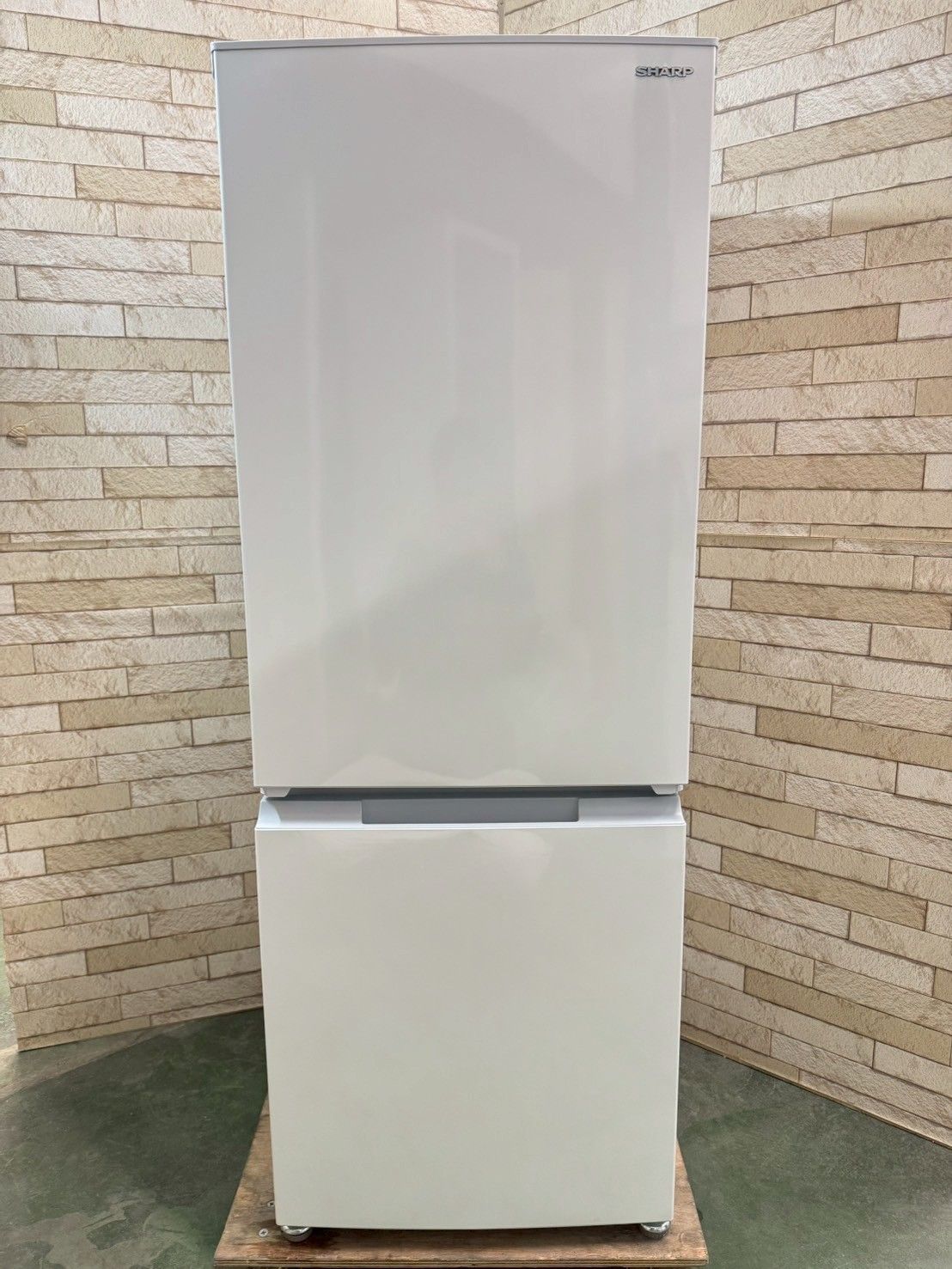 大阪送料無料★3か月保障付★冷蔵庫★2018年★SJ-PD27D-T★IR356 大阪送料無料☆3か月保障付き☆冷蔵庫☆シャープ☆2ドア☆2018年☆SJ