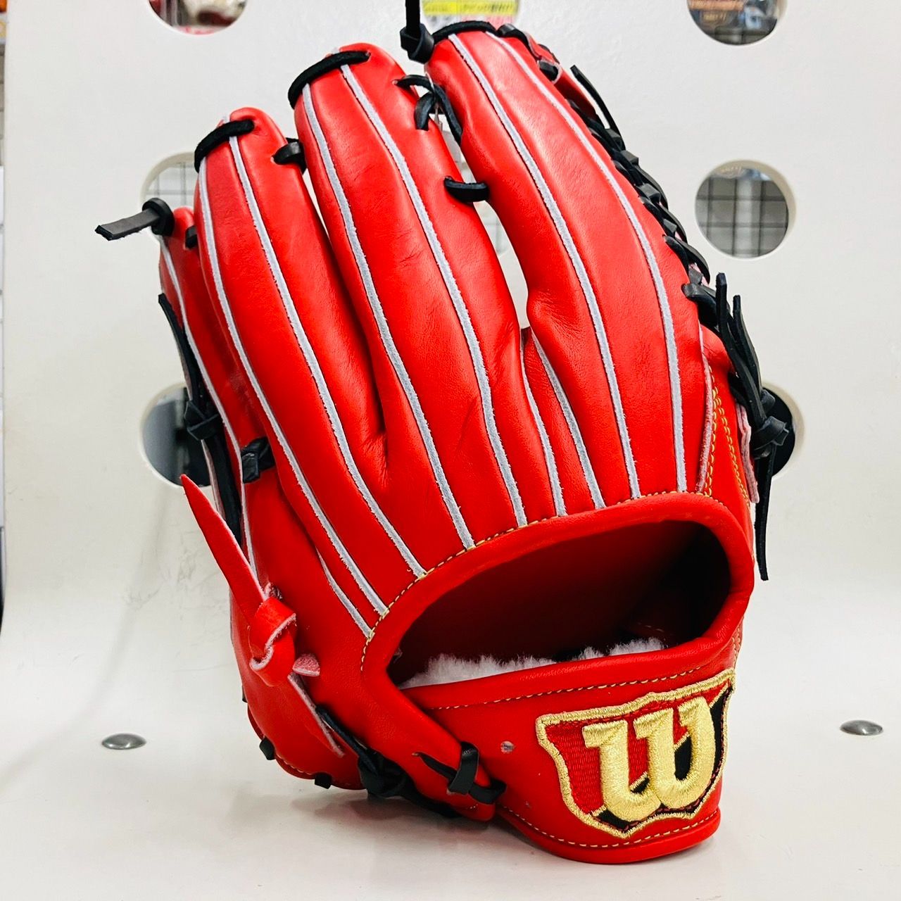 Wilson ウイルソン ウイルソンスタッフ WBW101075 硬式用 外野手用 小指二本入れ 高校野球対応 日本製 吉田正尚選手愛用型採用！ -  メルカリ