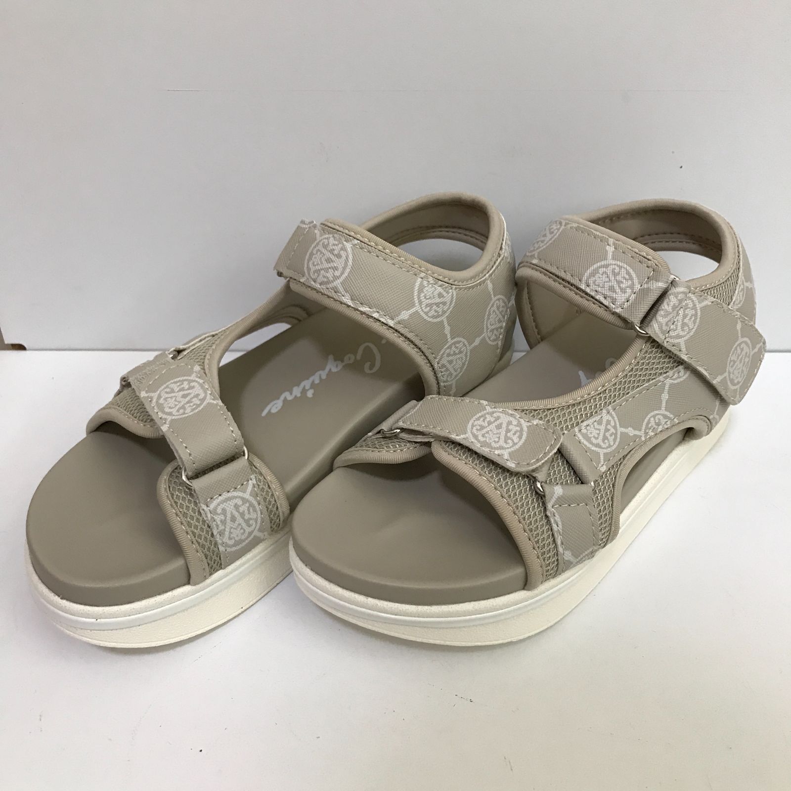 【新品】Anne Coauine 幅が調整できるストラップサンダル　ベージュ　S 楽天市場】幅が調整できるｽﾄﾗｯﾌﾟｻﾝﾀﾞﾙ (5cmヒール)/7157