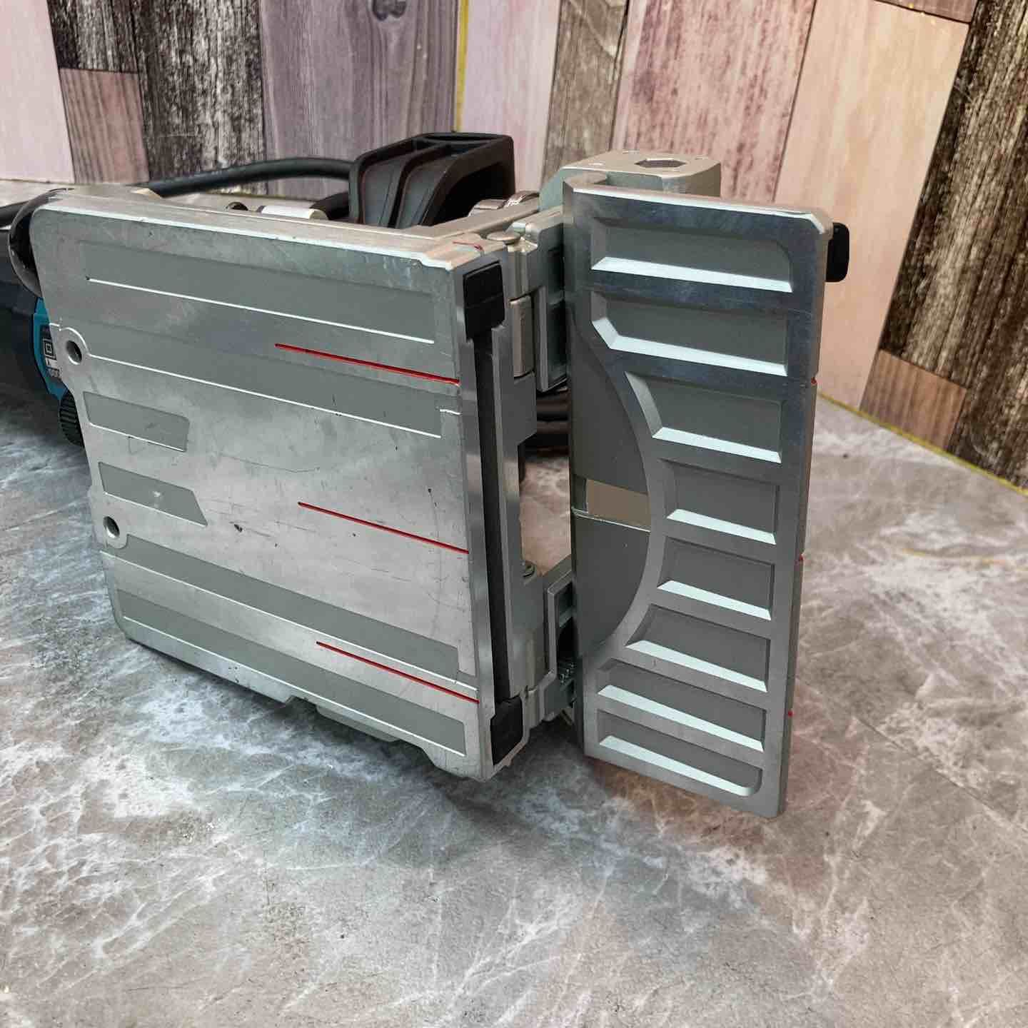 PJ7000