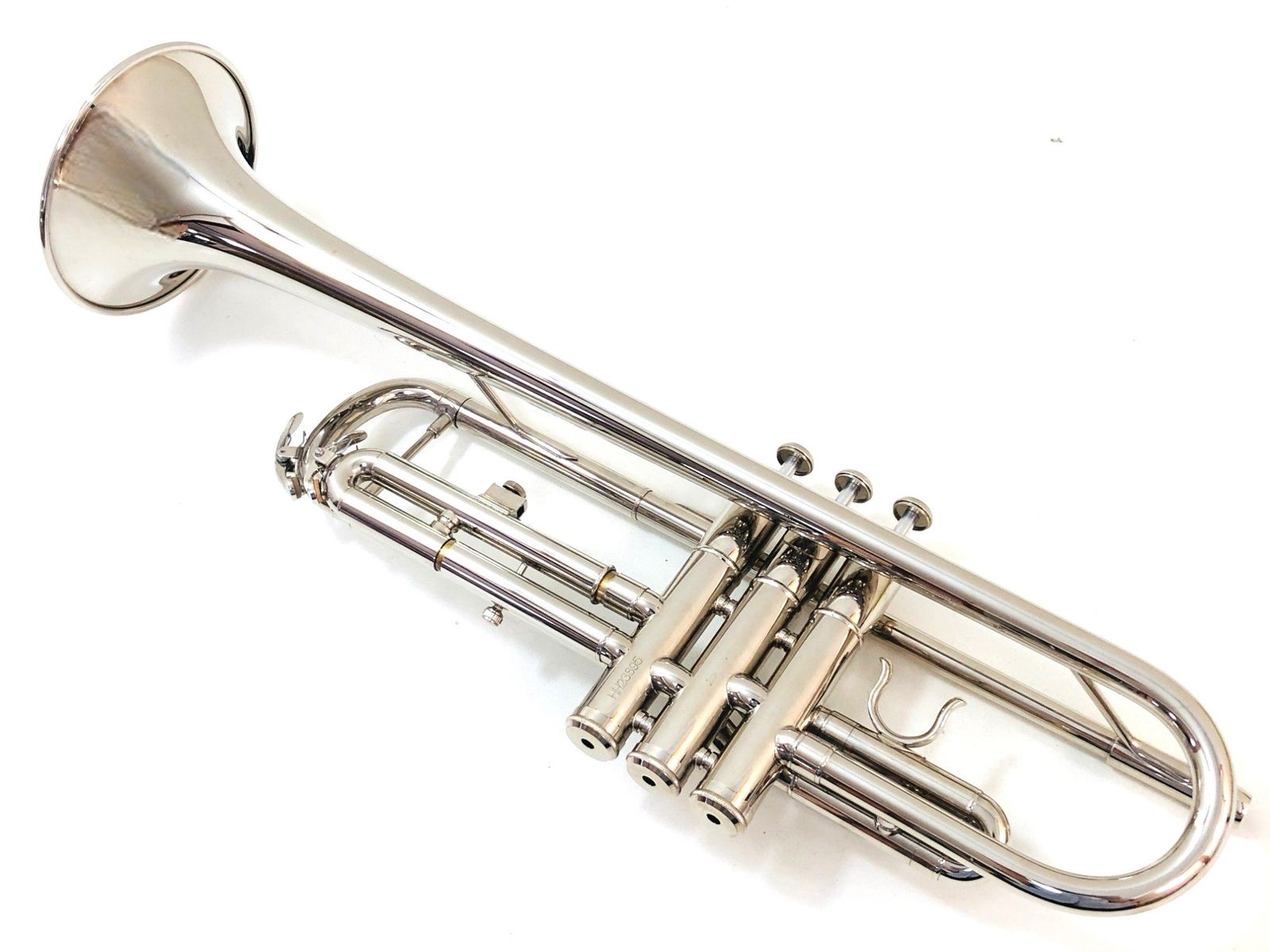 中古 Eastar トランペット Bb調 Trumpet ETR-380 シルバー ニッケルメッキ 初心者 専用ケース付 クリーニングキット付 音楽  音響 金管楽器 吹奏楽 演奏 - メルカリ