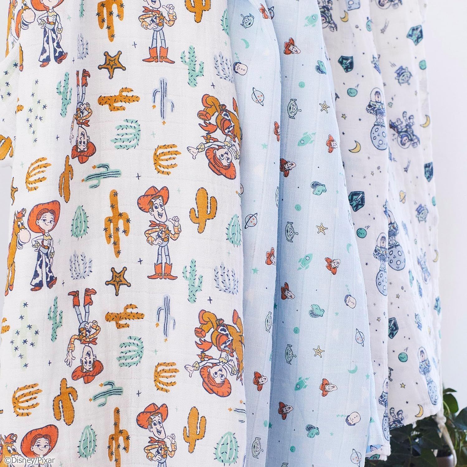 swaddles