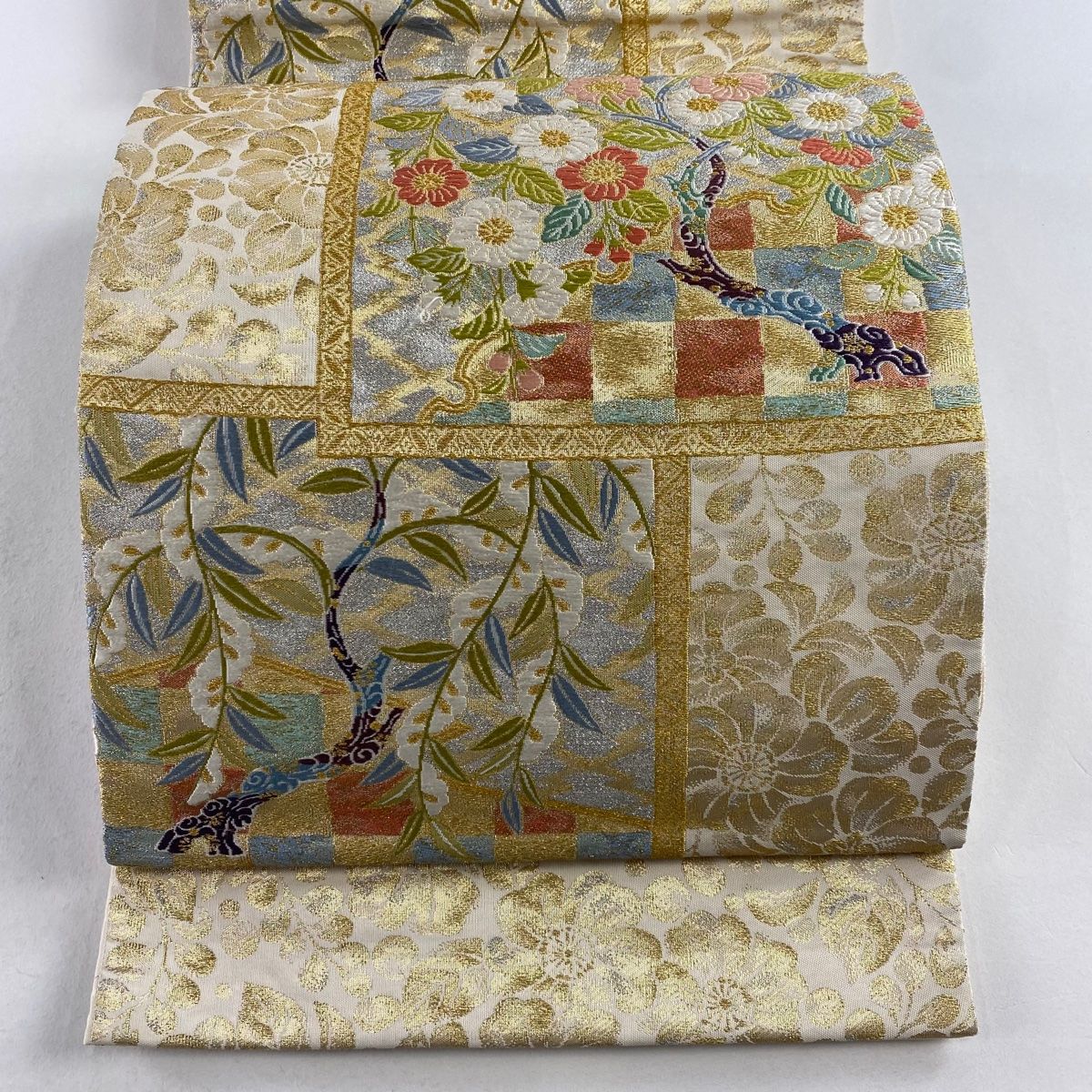 7130■　八重桜文様　正絹袋帯　美品 正絹別織：佐賀錦」 彩宴 煌びやかで豪華な 几帳 花模様 吉祥