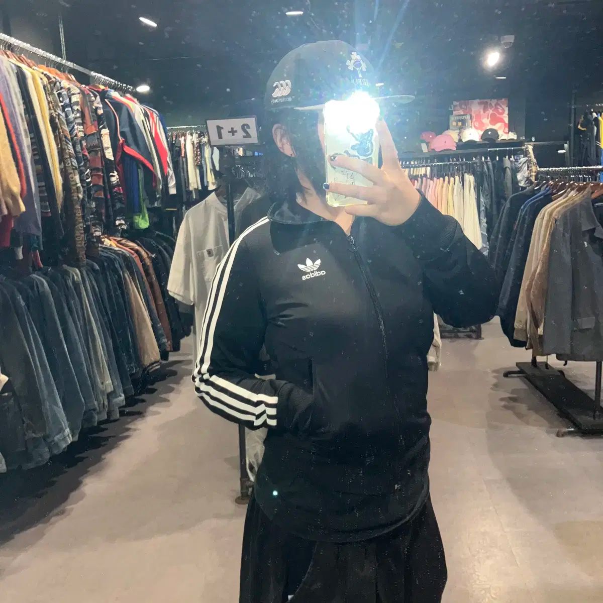 adidas アディダス