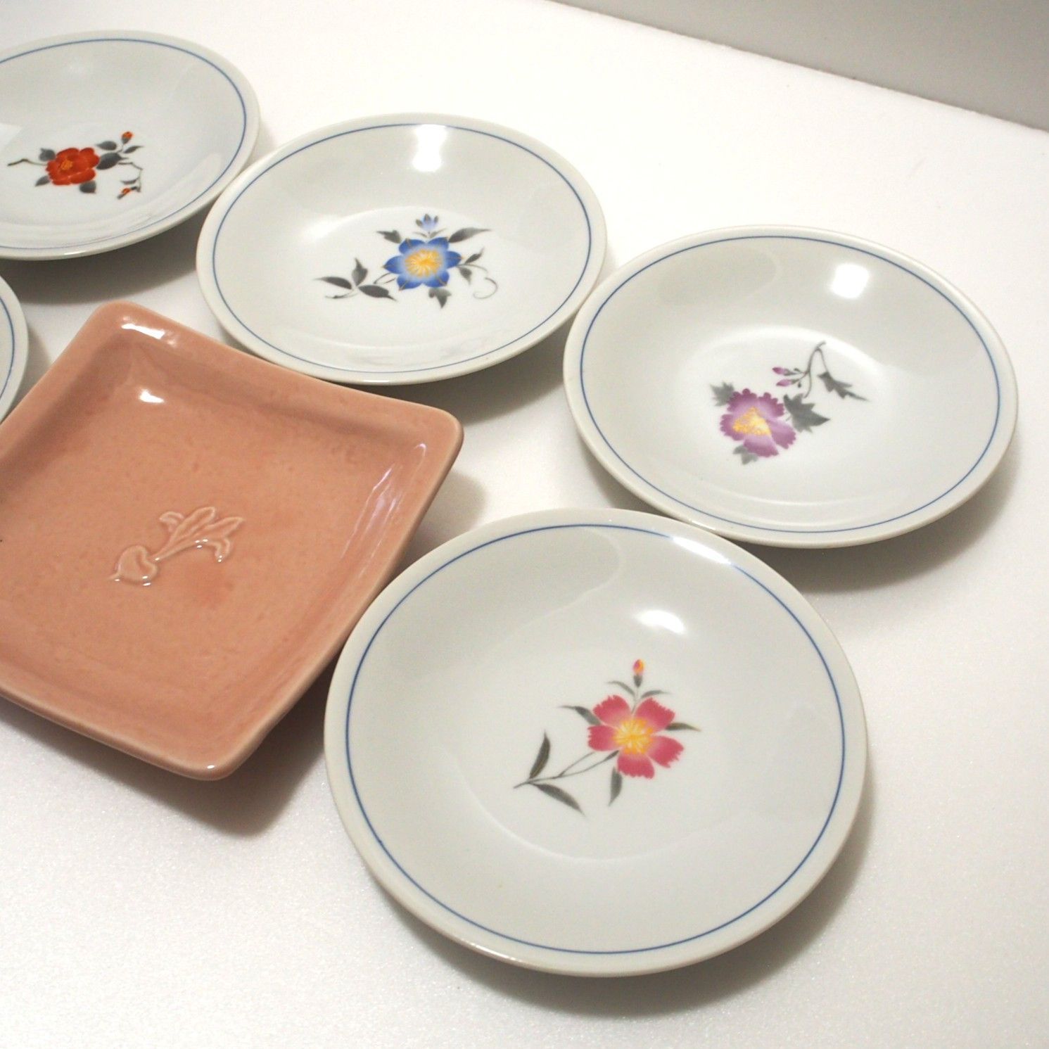 未使用品 たち吉 お皿 5枚+1枚セット 花柄 陶磁器 - メルカリ