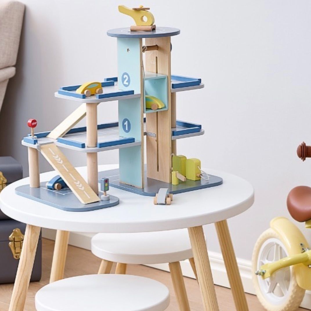 新品】STOY ストイ パーキングガレージ 立体駐車場 - メルカリ 