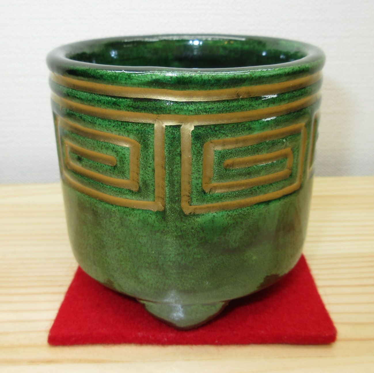 送料込【逢絢亭・新品】茶道具 七事式道具 聞香炉 青楽 雷門 松楽窯 紙箱入り 送料込【逢絢亭・新品】茶道具 七事式道具 聞香炉 青楽 雷門 松