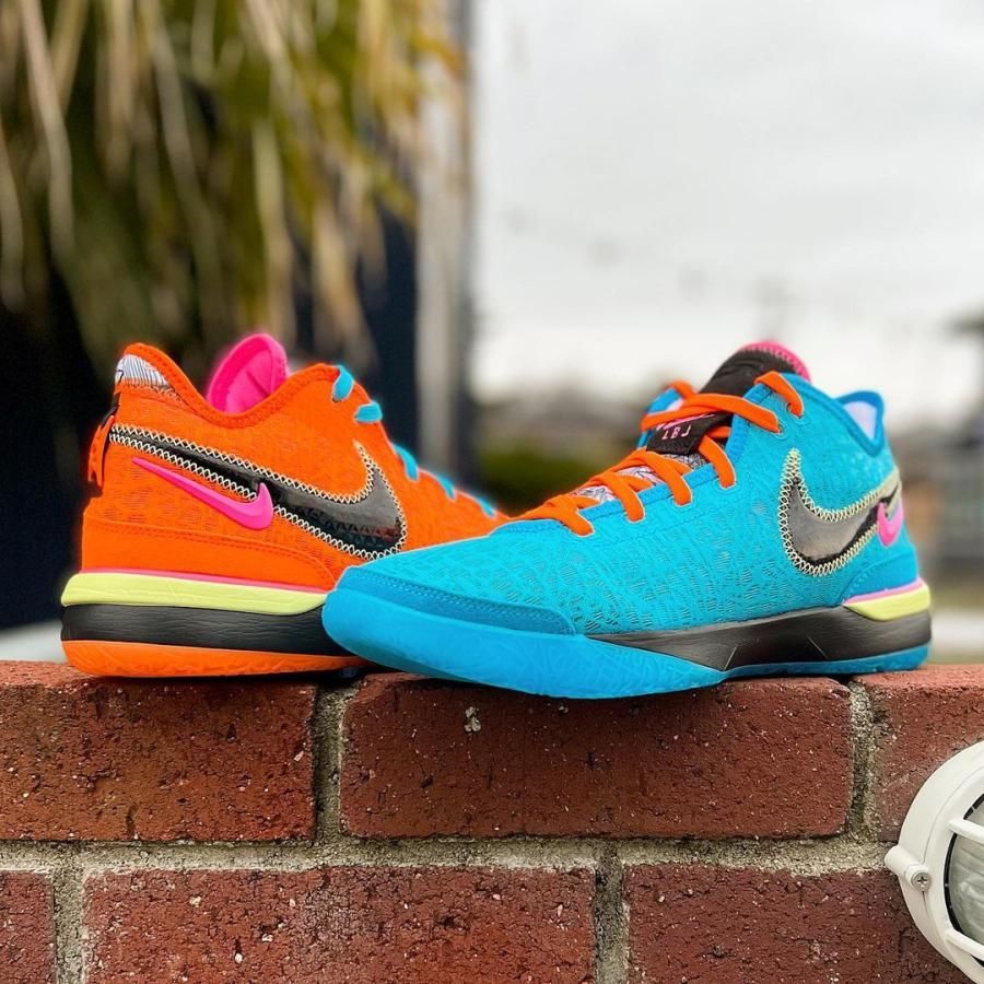 LeBron NXXT Gen オレンジ、ブルー Nike Zoom LeBron NXXT Gen 