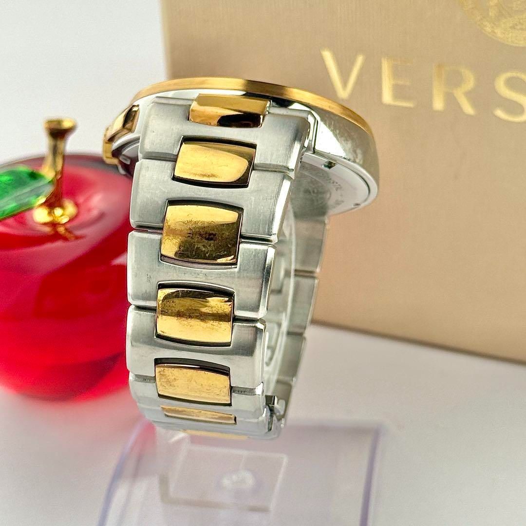 ヴェルサーチ メデューサ ミスティックスポーツ クロノグラフ 新品電池