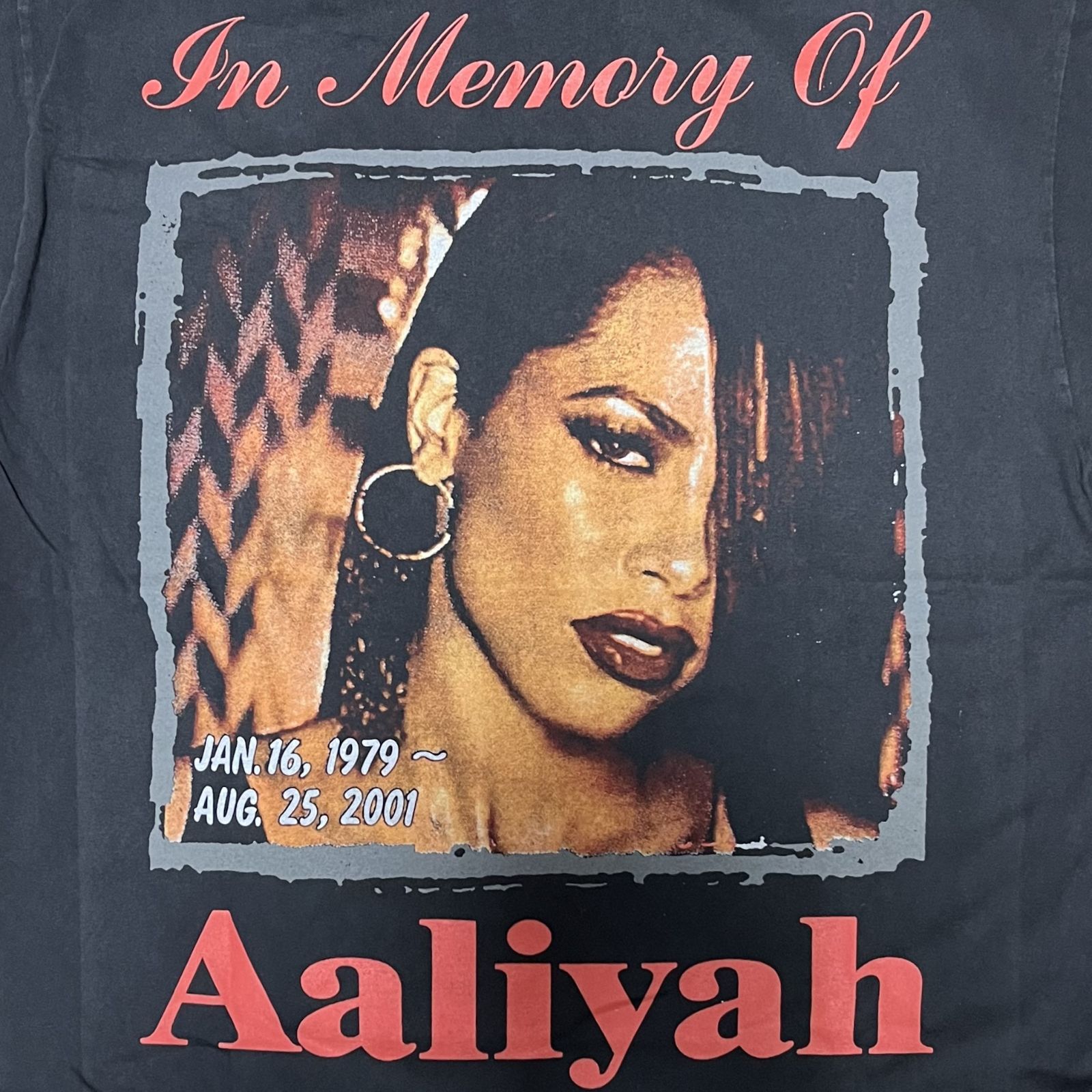 Aaliyahアリーヤ　1997ツアープリントTシャツ　希少 Aaliyahアリーヤ 1997ツアープリントTシャツ 希少 - メルカリ