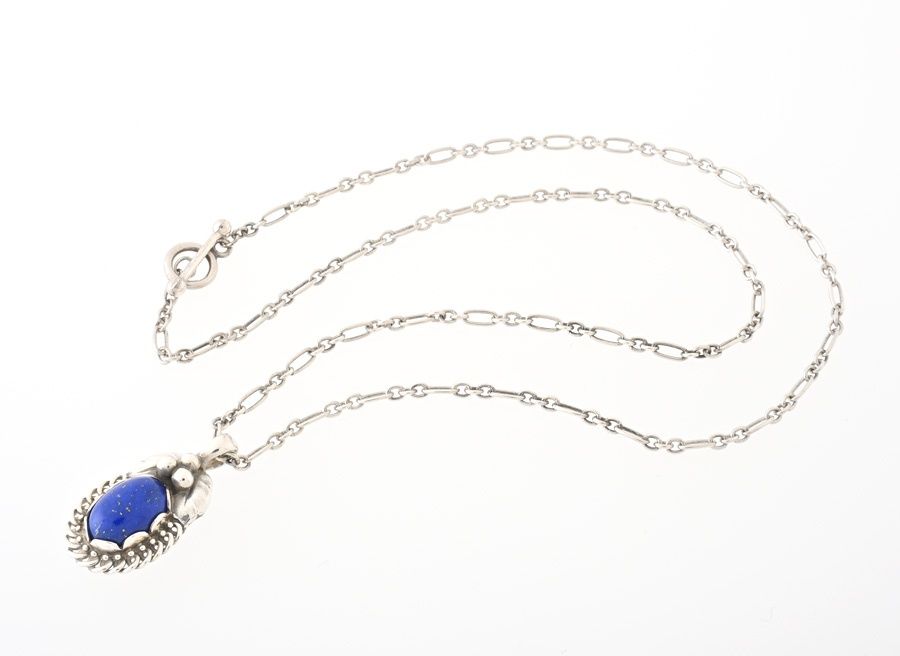 希少　ジョージジェンセン　ラピスラズリ　925 シルバー　ネックレス　1992 ジョージジェンセンの1992年イヤーペンダントで、ラピスラズリが使われ