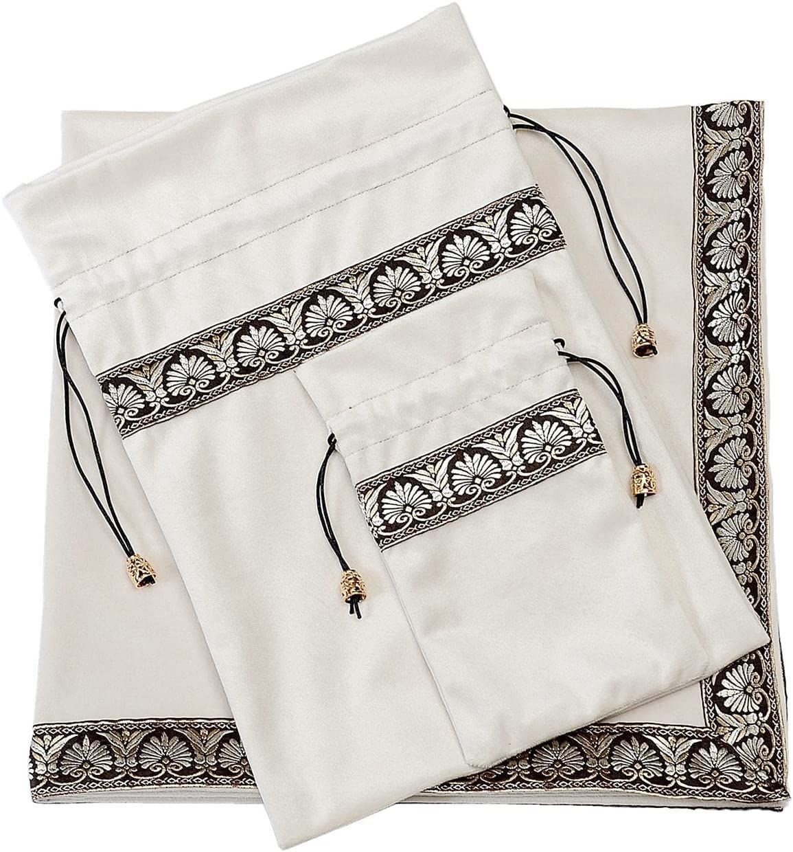 Kuai タロットクロス 68×68cm 2点セット 3点セット ベルベット ポーチ付 タロット カード 占い 鑑定 厚手 テーブルクロス 高級 手品 マジック (オフホワイト， 3点セット ポーチ大、小付)