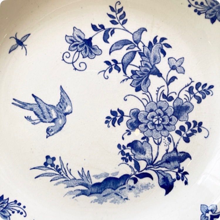 フランス直輸入温かみのある手描きの花々や青い鳥に癒される （仏）