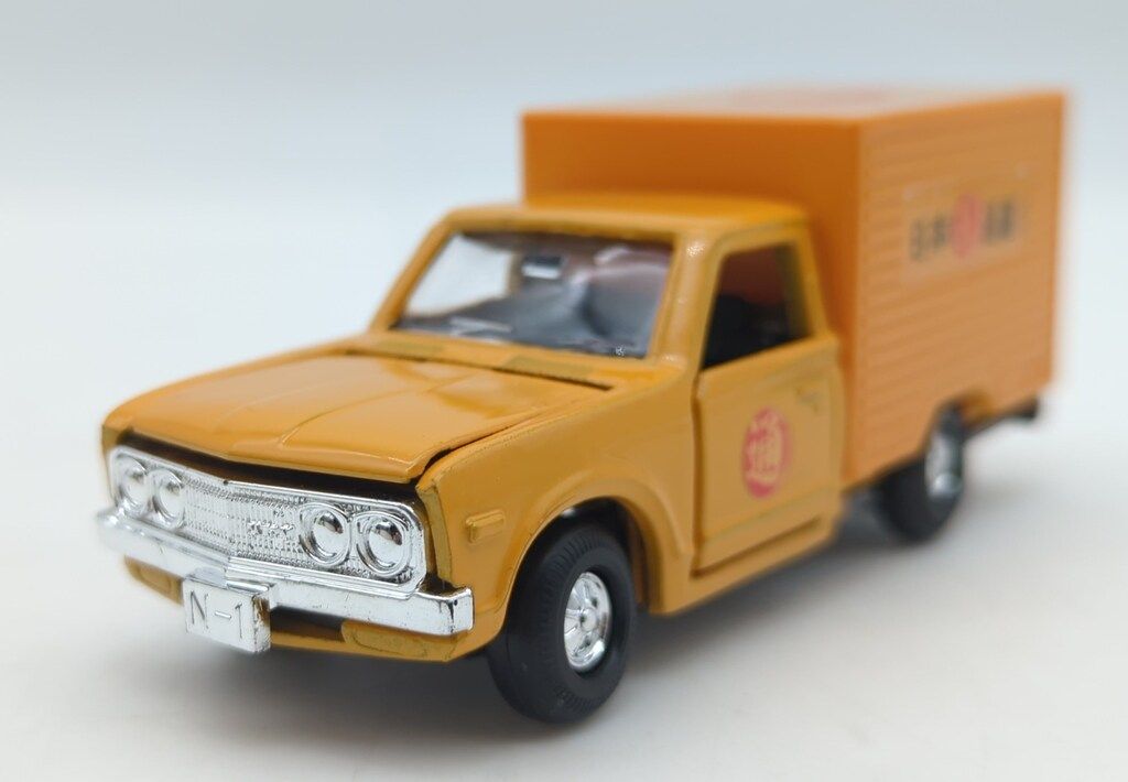 ヨネザワ 1/40ダイヤペット ニッサン ダットサン 日通車 オファー No