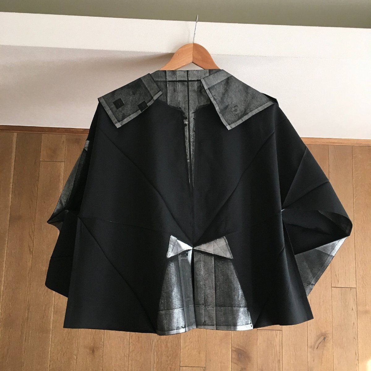 極美品　 132 5. ISSEY MIYAKEイッセイミヤケ 変形　ジャケット 極美品 132 5. ISSEY MIYAKEイッセイミヤケ 変形ジャケット