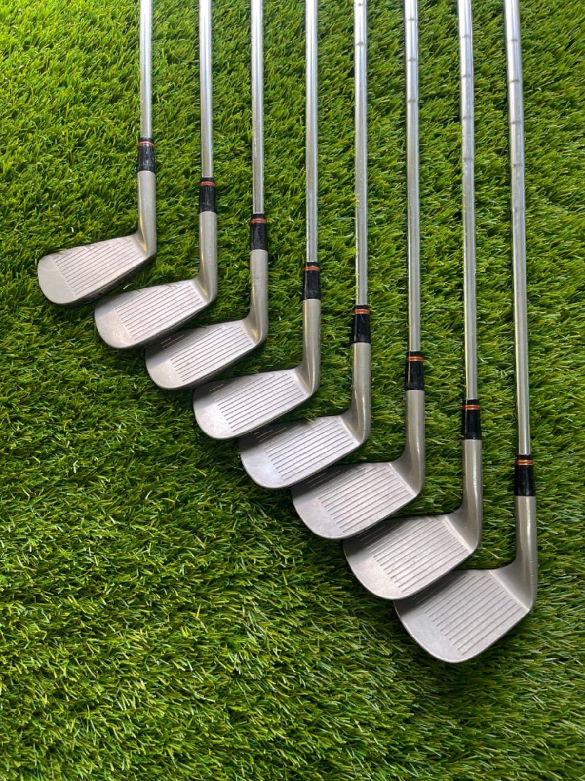 ウィルソン アイアン 8本セット Wilson Staff CAVITY FLUID FEEL ウィルソン アイアン 8本セット Wilson Staff CAVITY FLUID FEEL
