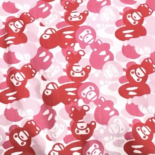 【削除間近】アベイシングエイプ　ブランケット　ピンク　マイロ　カモ BAPE camo Pink fleece mini blanket A Bathing Ape Magazine