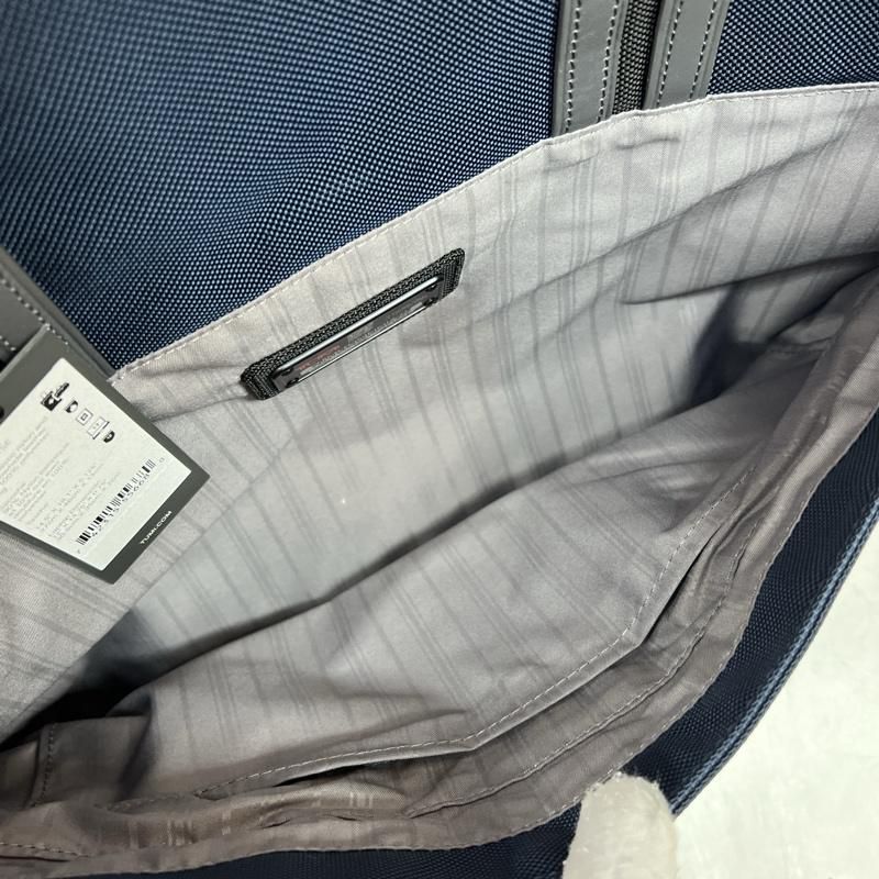 TUMI トゥミ トートバッグ JARVIS 68414 NVYSE 日本限定品