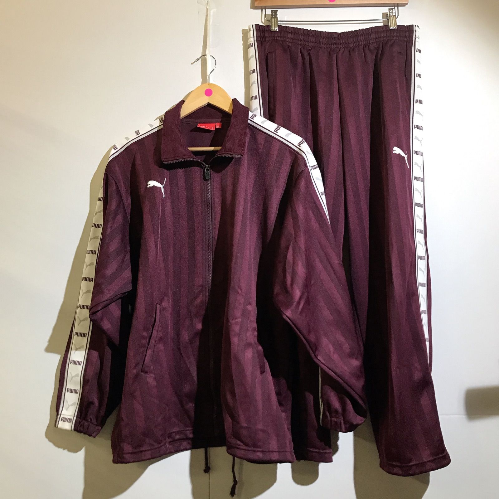PUMAジャージ　ボルドー✖️ホワイト上下セット　Mサイズ PUMA プーマ ジャージセットアップ 上下 ボルドー メンズ L/M