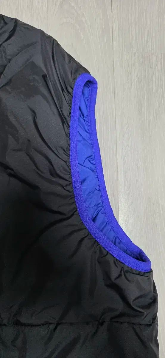 patagonia(パタゴニア) パフボール ベスト 黒 L サイズ 出品