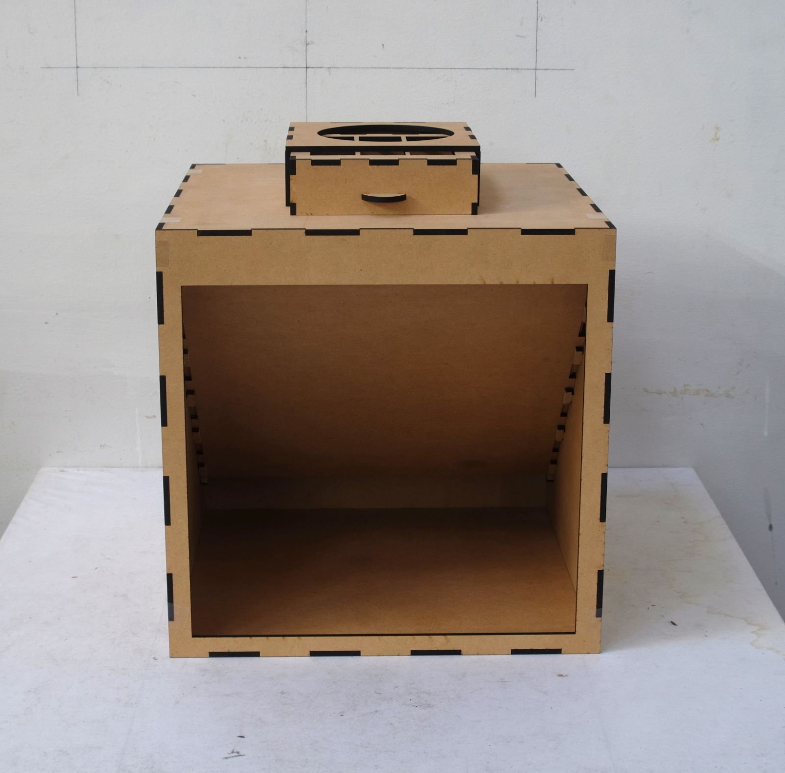 塗装ブース組み立てキット防水コート済み 300x300x300mm - メルカリ 塗装ブース組み立てキット防水コート済み 300x300x300mm - メルカリ