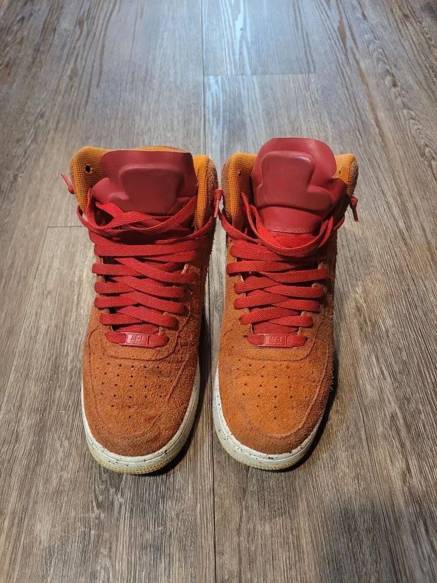 ナイキ アンディフィーテッド ルナフォース 260