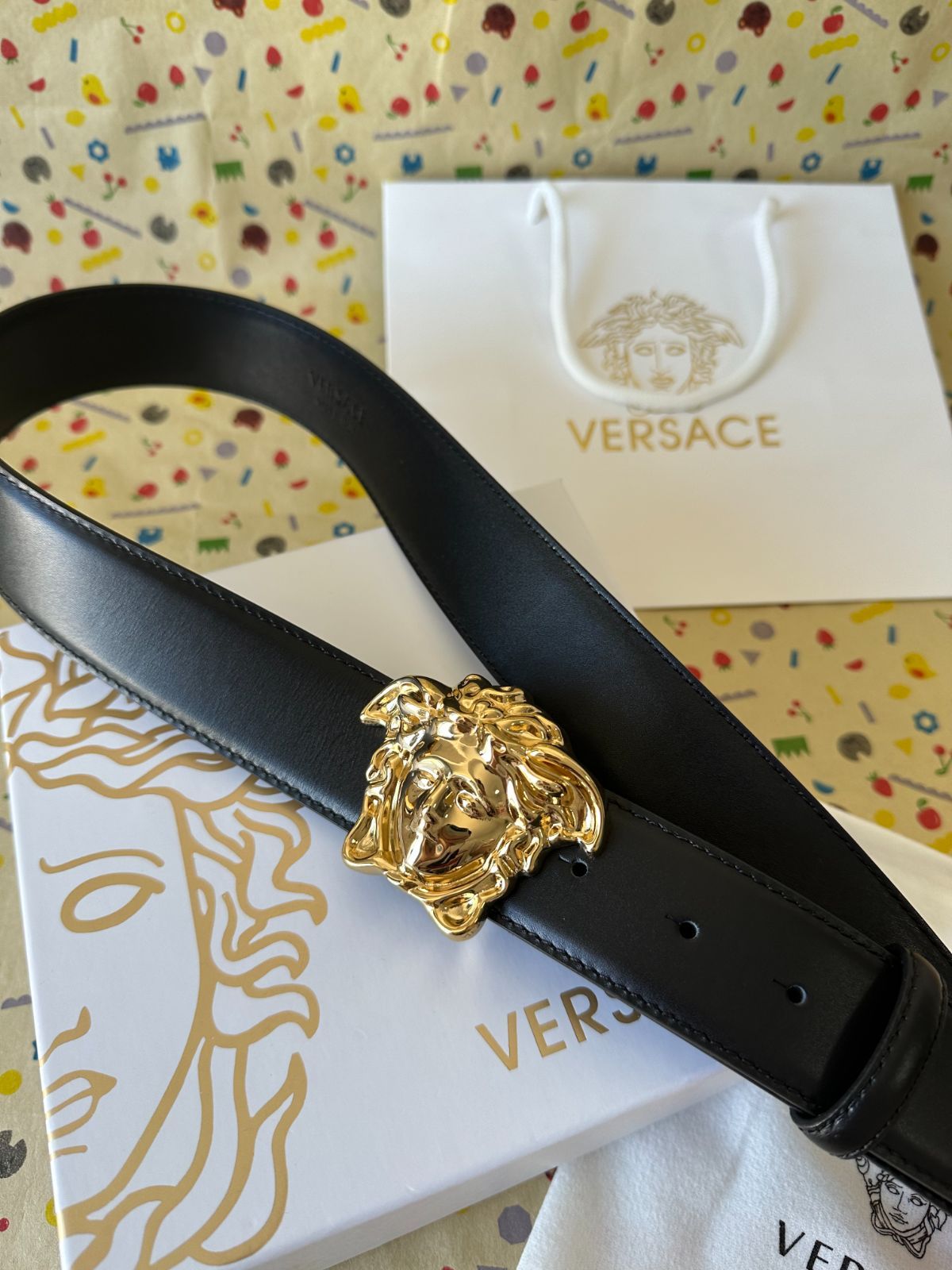 VERSACE メドゥーサ レザーベルト Versace メデューサゴールド leather