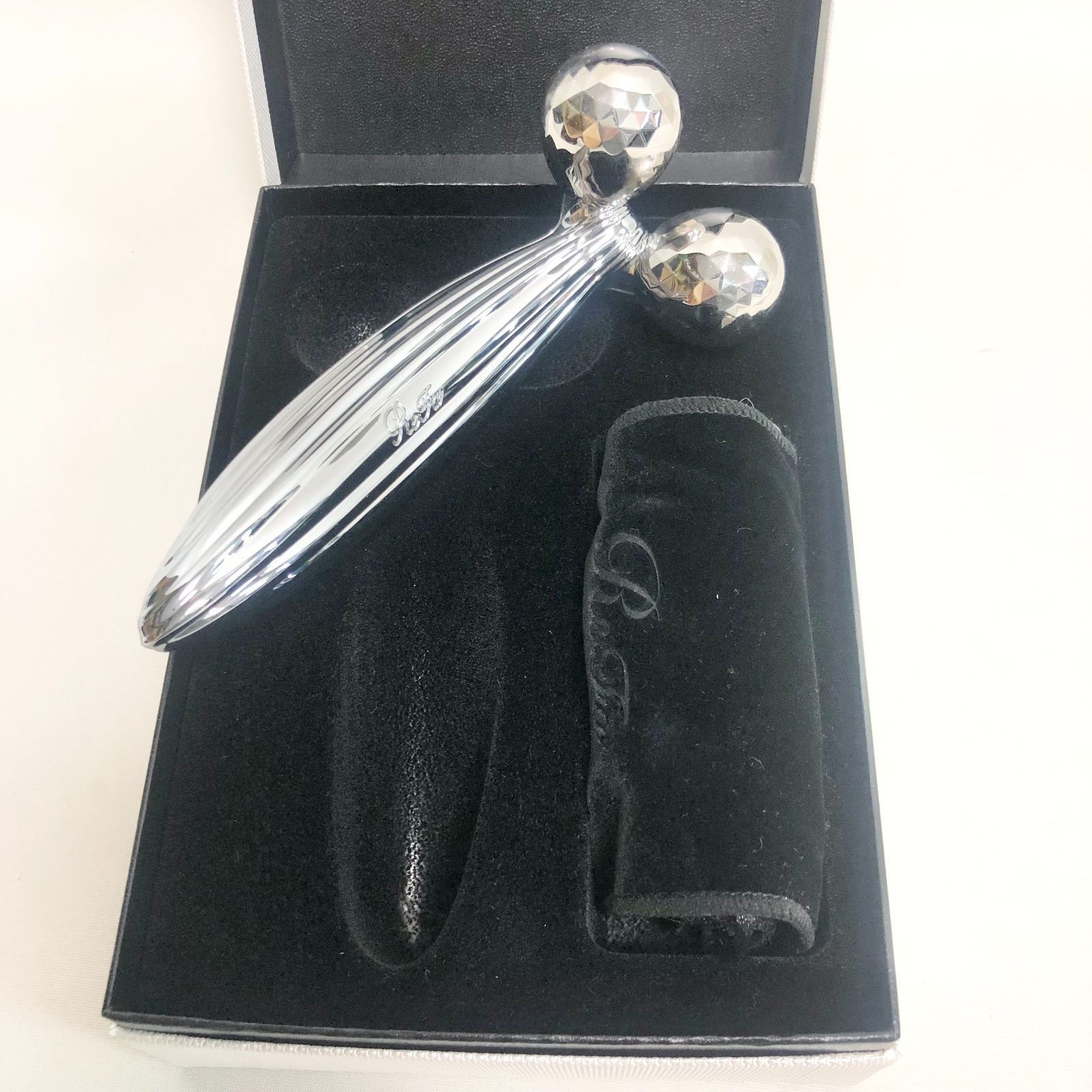 正規品】ReFa CARAT 美顔ローラー シリアルナンバー付 used品 - メルカリ